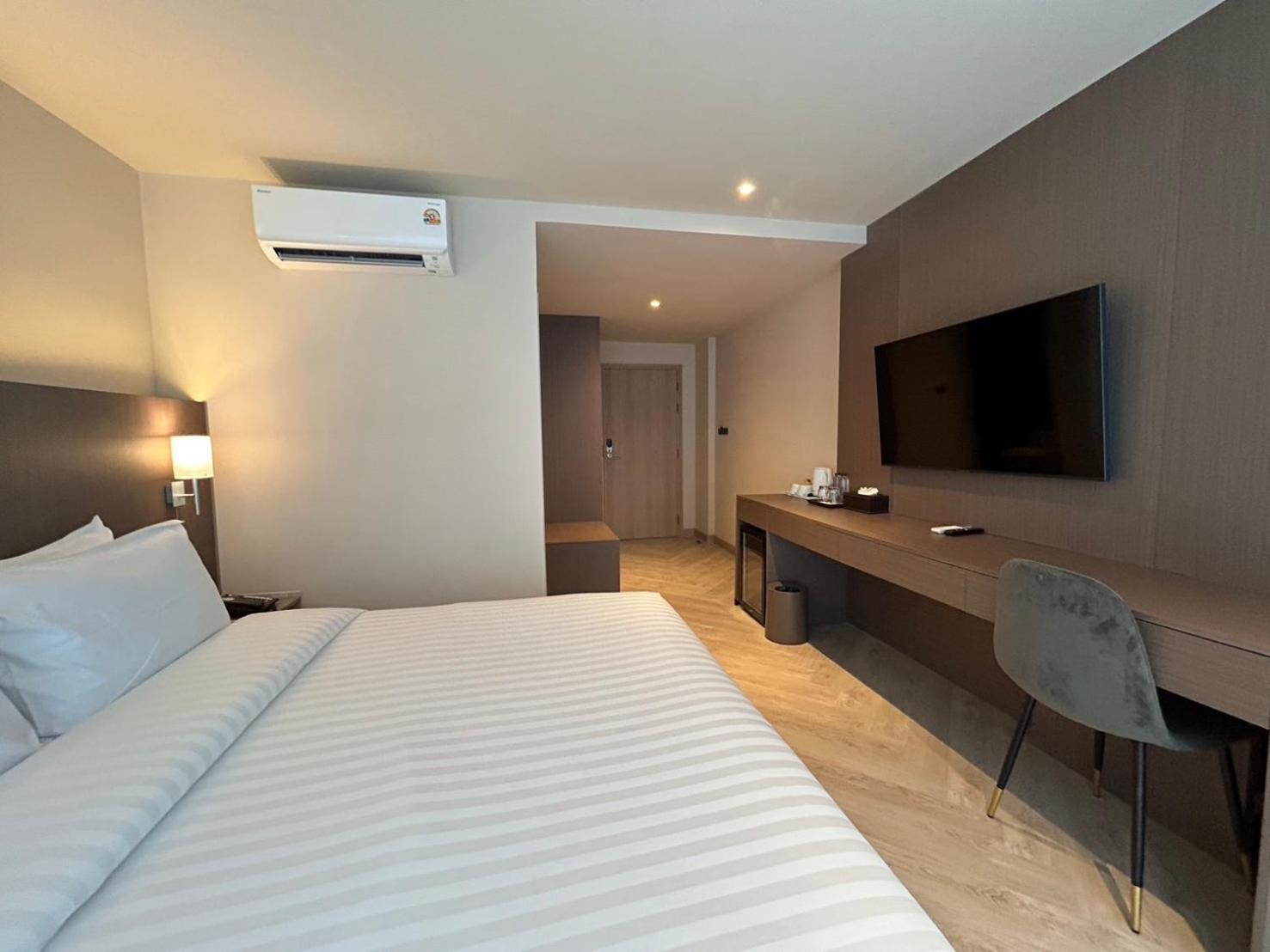 The One Cozy Living Hotel Pattaya Bagian luar foto