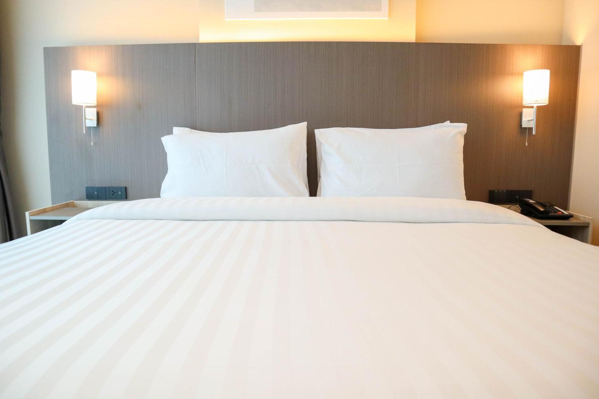 The One Cozy Living Hotel Pattaya Bagian luar foto