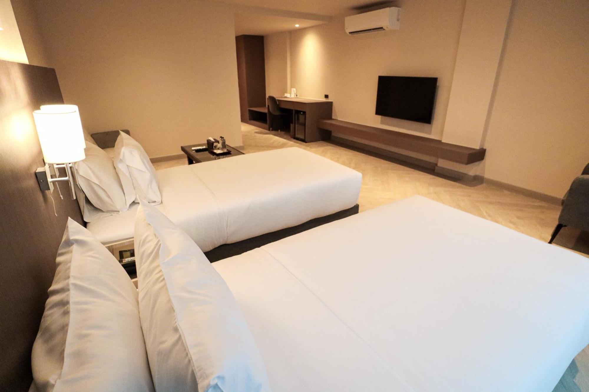 The One Cozy Living Hotel Pattaya Bagian luar foto