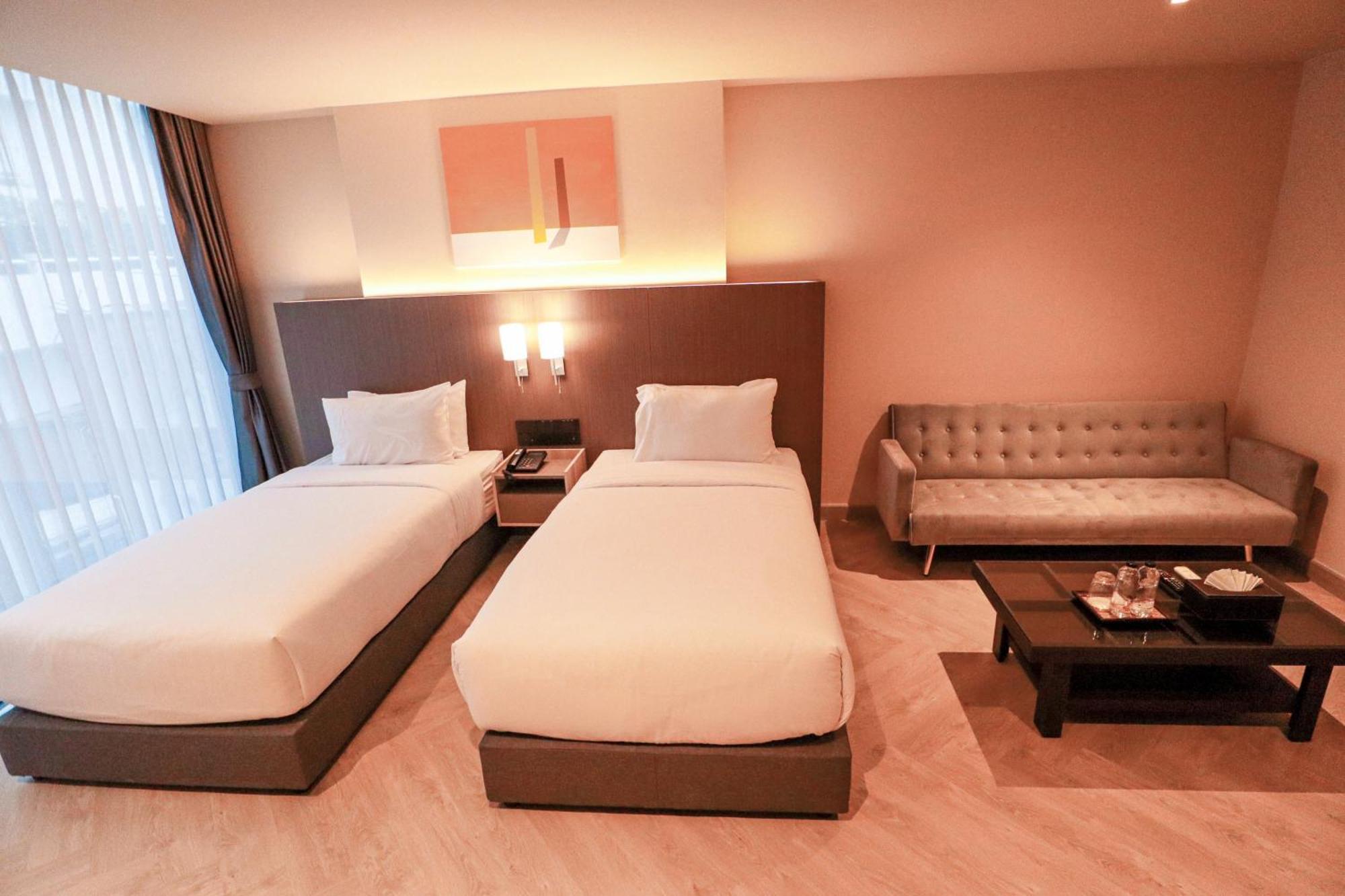 The One Cozy Living Hotel Pattaya Bagian luar foto